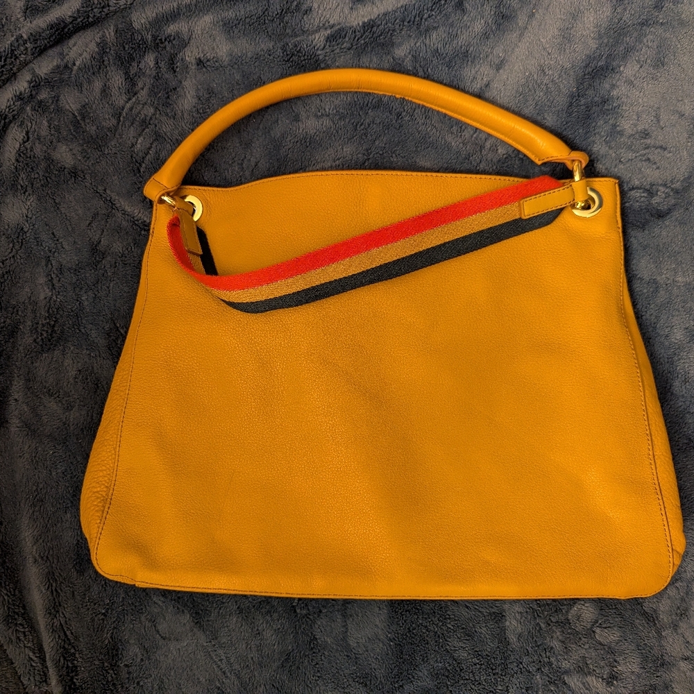 EUC Mark & Graham Camel Tote Handbag with Red-Navy Twill Shoulder Strap Set